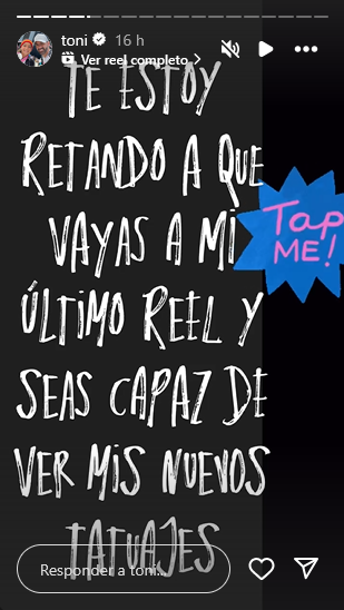 Toni Costa invitando a sus seguidores a un reto para ver sus nuevos tatuajes | Fuente: Getty Images
