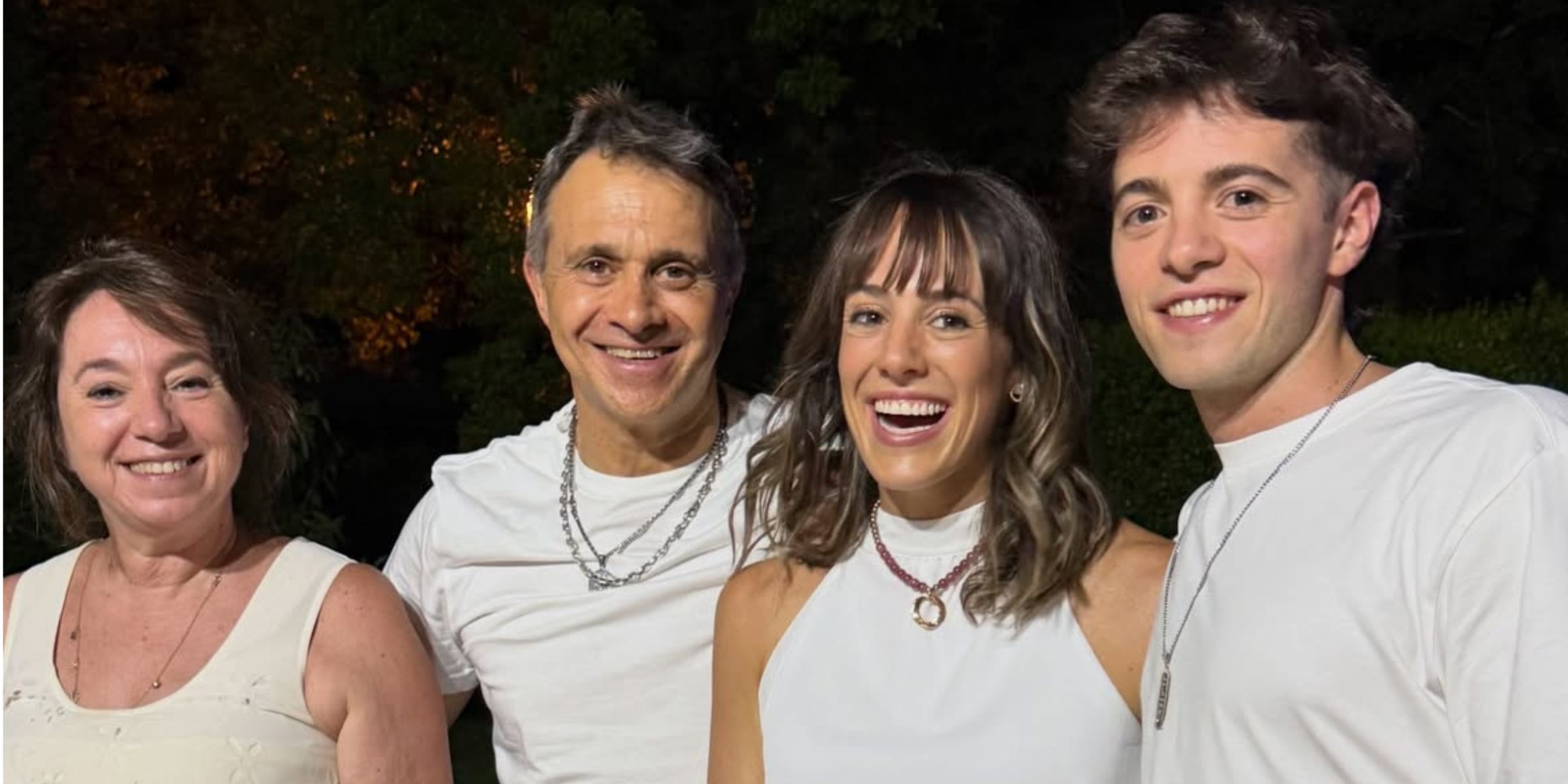 Sergio Lapegüe junto a su familia | Fuente: Instagram/sergiolapegue