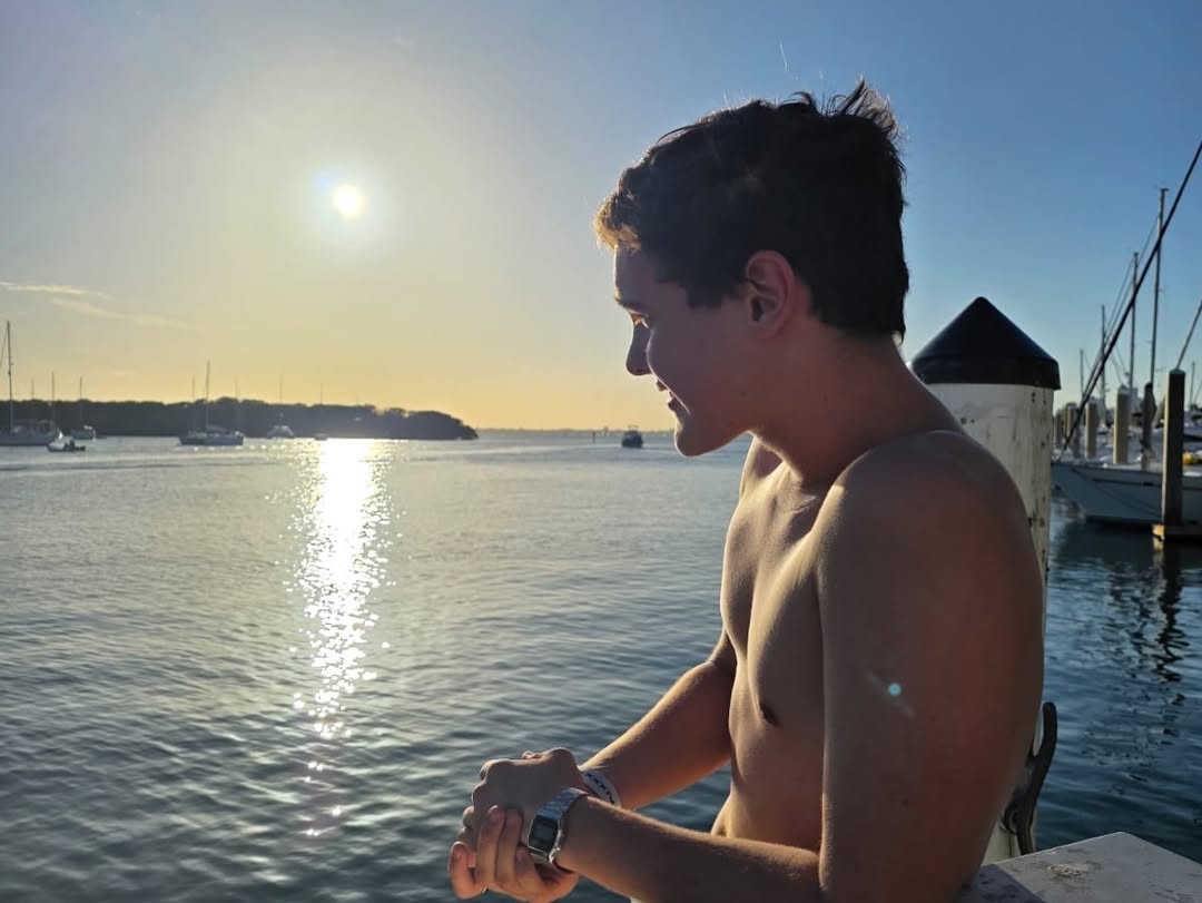 Bautista Vicuña, hijo de Pampita Ardohain y Benjamín Vicuña, durante su adolescencia | Fuente: Instagram/benjaminvicuna.ok