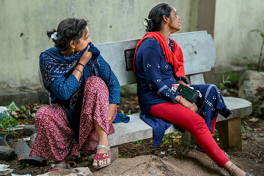 Familiares de las víctimas esperan noticias. | Foto: Getty Images