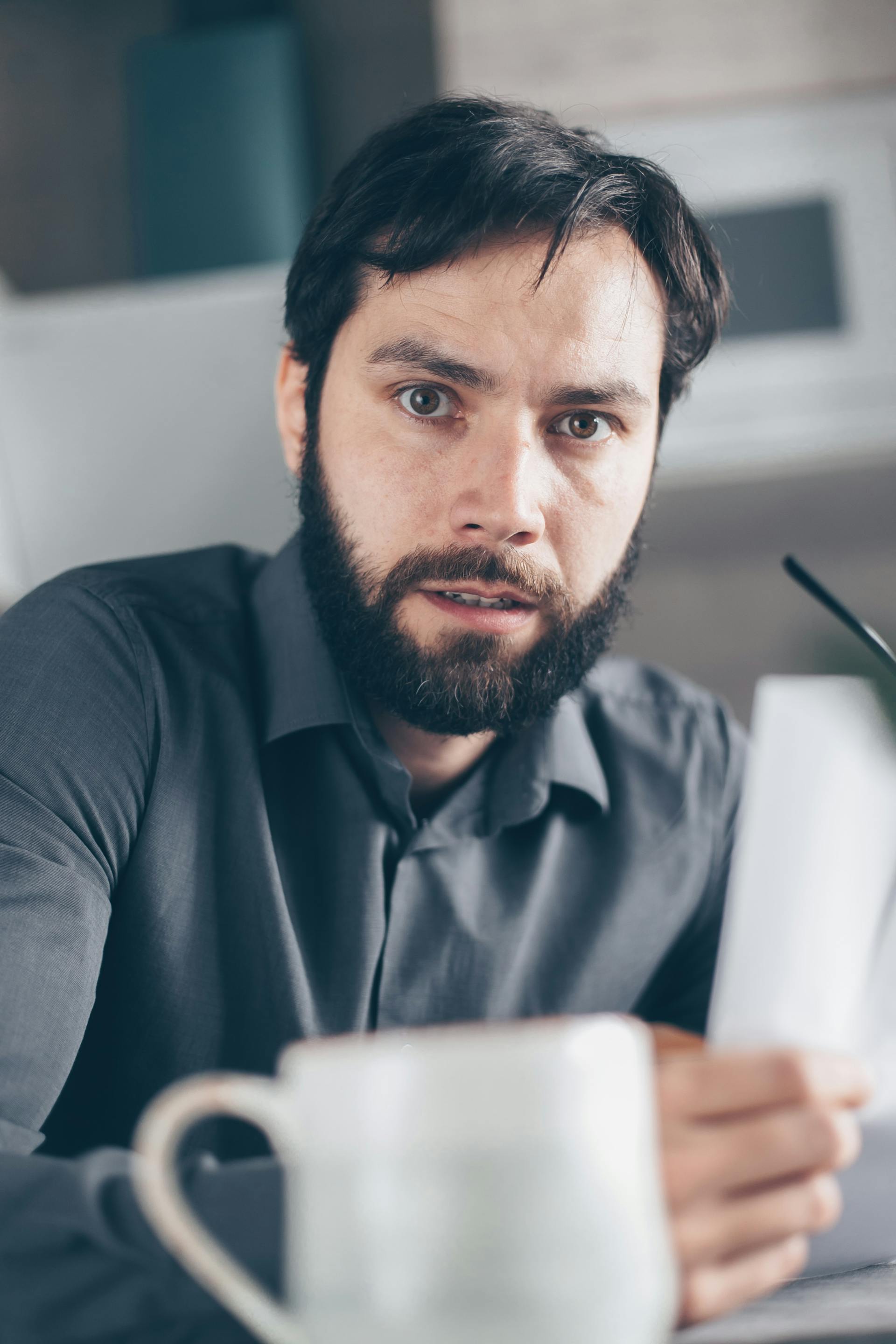 Un hombre enfadado | Fuente: Pexels
